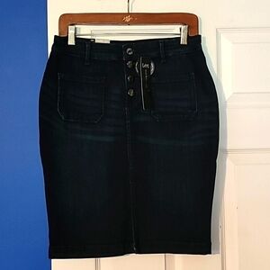 Denim skirt🤩